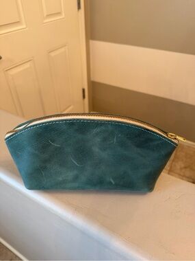 Portland Leather Total eclipse Pouch